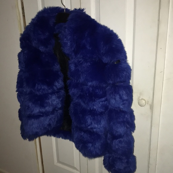 NEW Bopt the beauty optimal product faux fur blue coat size large - Picture 3 of 5